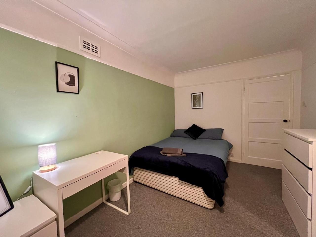 4 Bed Comfy Getaway Apartment Norwich Exterior photo